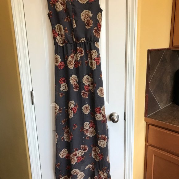 Floral Maxi Dress - Picture 2 of 2